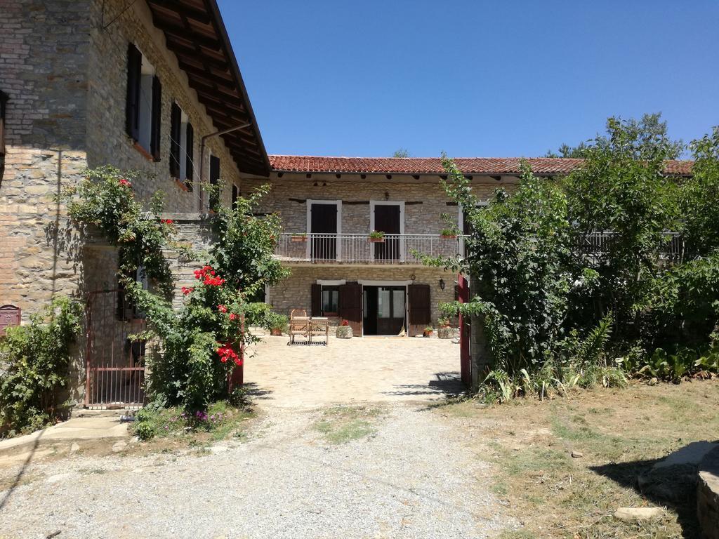 Agriturismo Tenuta San Giuseppe Cossano Belbo Exterior photo
